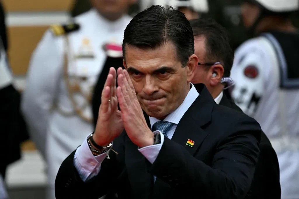 El centrista Rodrigo Paz asume la Presidencia de Bolivia para imponer una nueva era en el país