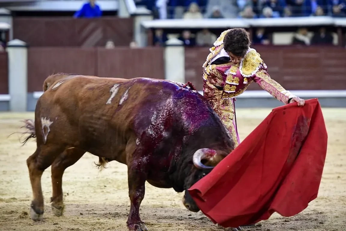 Víctor Hernández, seria duda para Pamplona: 