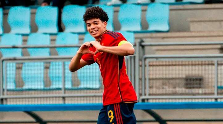 Enzo Alves, hijo de Marcelo, convocado por la selección española sub'17 para la Ronda 2 del Europeo