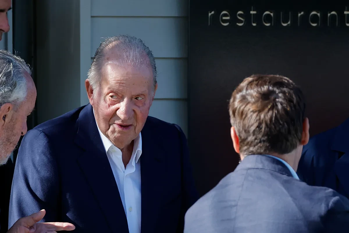 Este matar recibiendo del Rey viejo