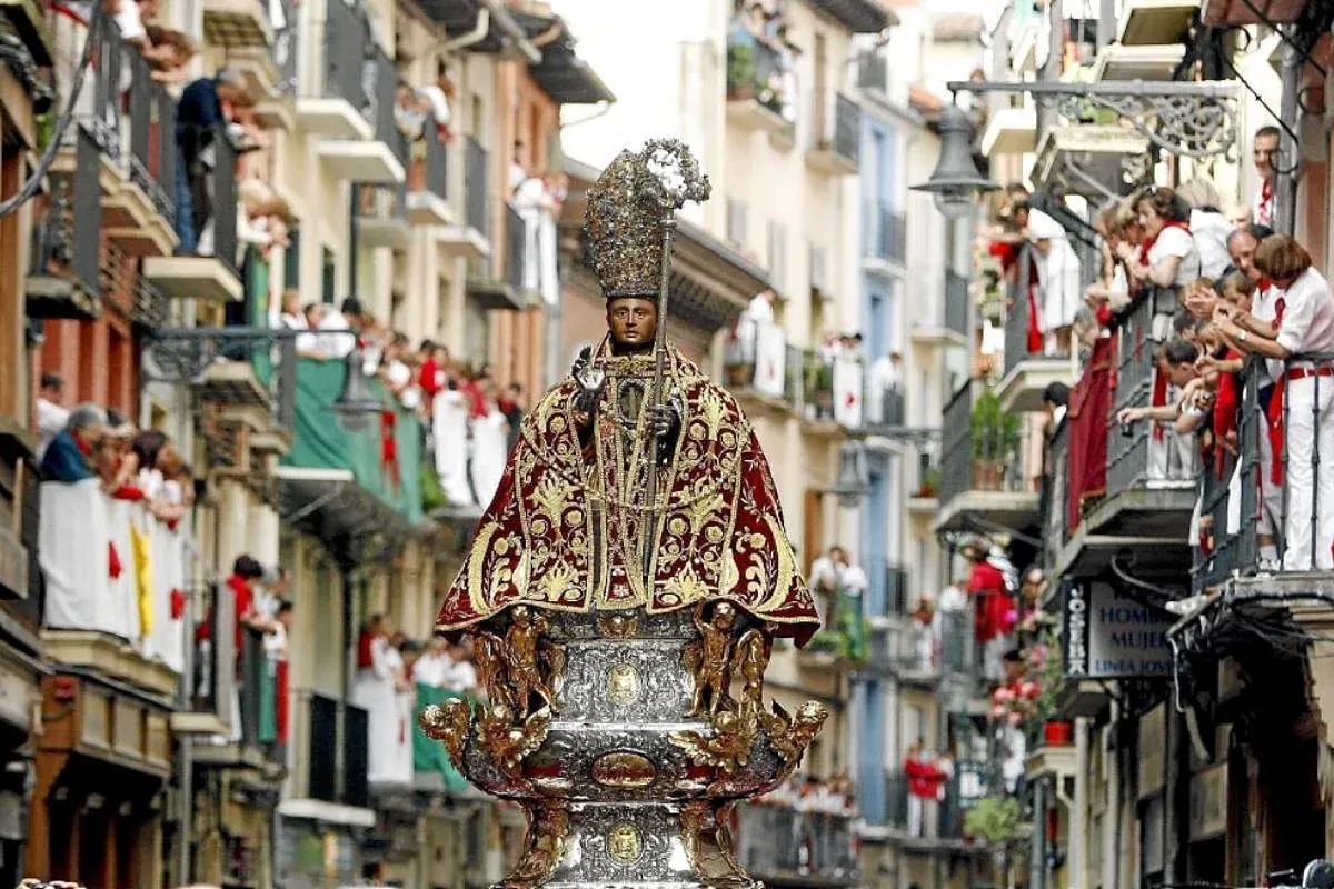 Todo lo que debes saber sobre el día de San Fermín 2025: primer Encierro, toro de fuego y Solemne Procesión