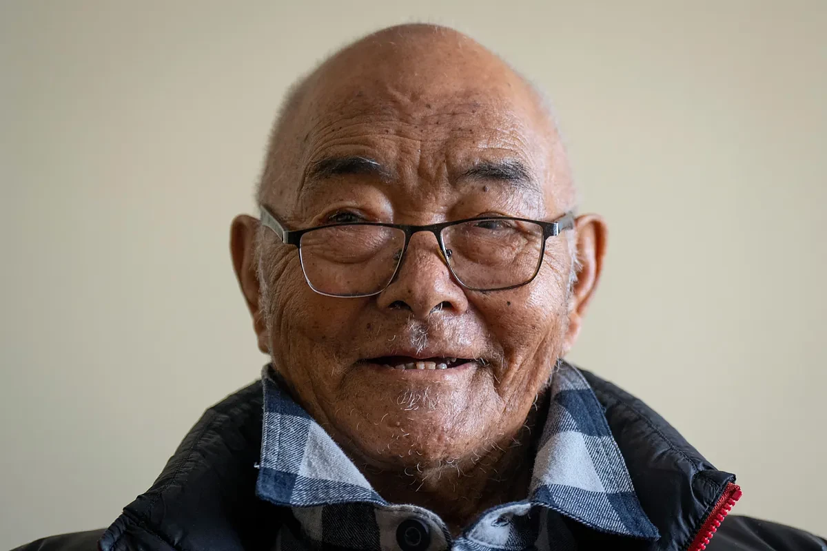 Muere a los 92 años Kanchha Sherpa, el último superviviente de la expedición que en 1953 llegó por primera vez a la cima del Everest