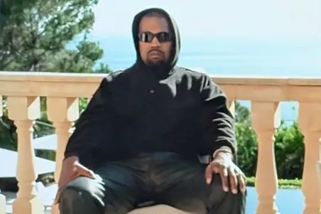 Kanye West: el rapero que revoluciona Mallorca con su novia y su osito sado