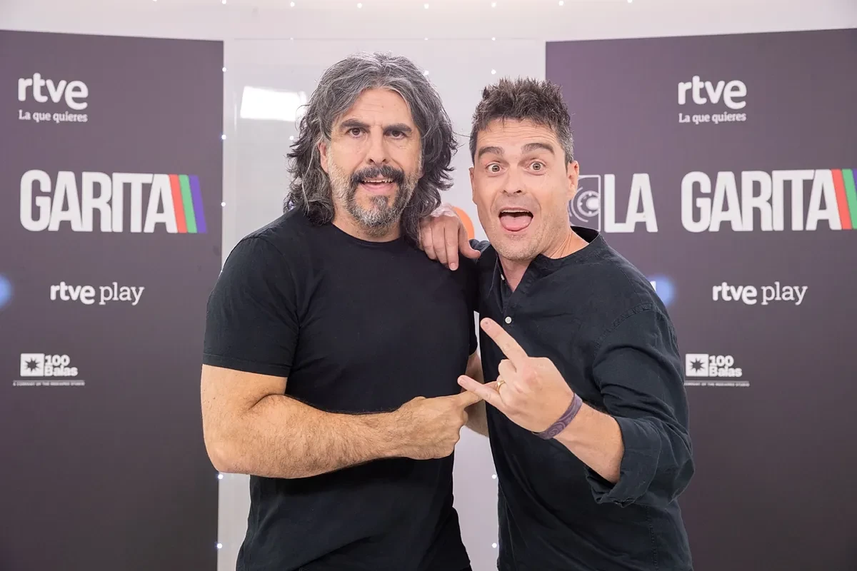¿Se podría volver a ver en televisión a tres chavales fumándose un porro en directo? Con J.J. Vaquero, Álex Clavero y La Garita lo imposible volverá a ocurrir