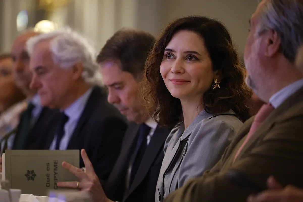 El apoyo de Ayuso a Cuerva deja la balanza electoral en tablas en plena presión de Garamendi para colocar a su candidata en Cepyme