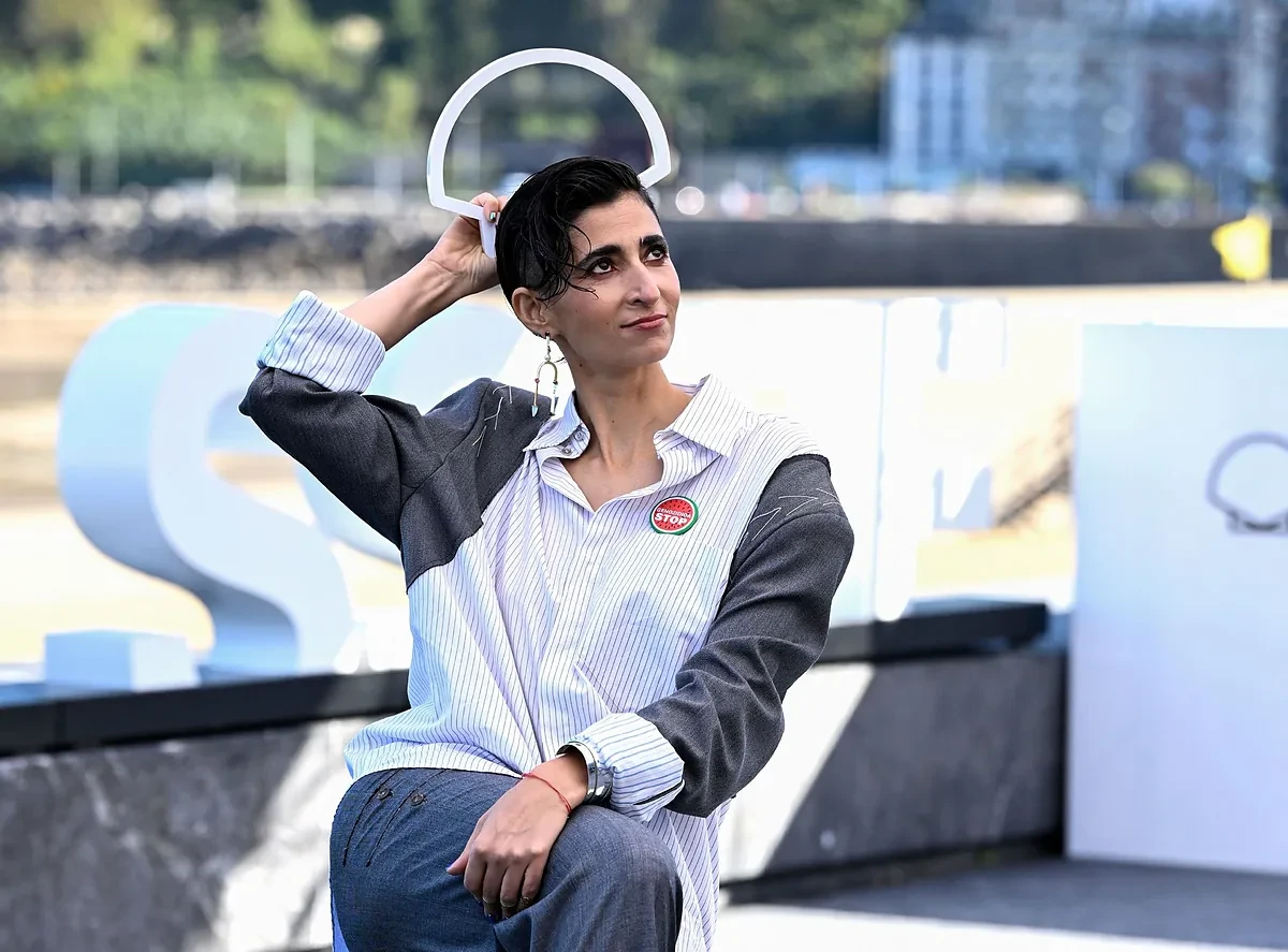 Alba Flores, expedición al recuerdo de un padre talado