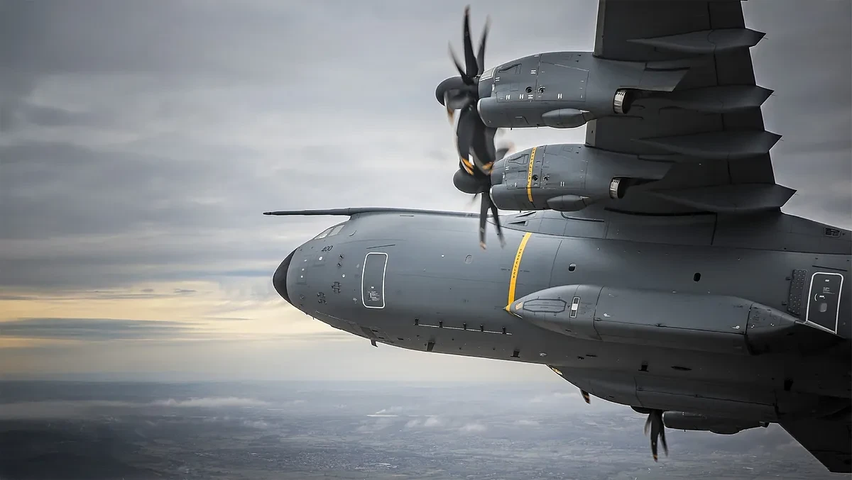 Defensa adelanta la entrega de tres A400M para dar estabilidad a Airbus y su planta de Sevilla