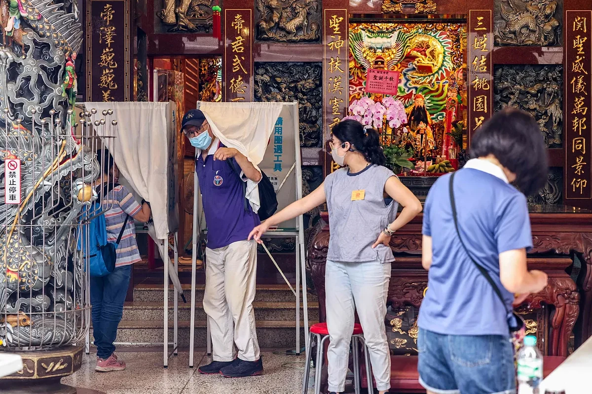 Fracasa en Taiwan el referéndum para expulsar a los diputados 