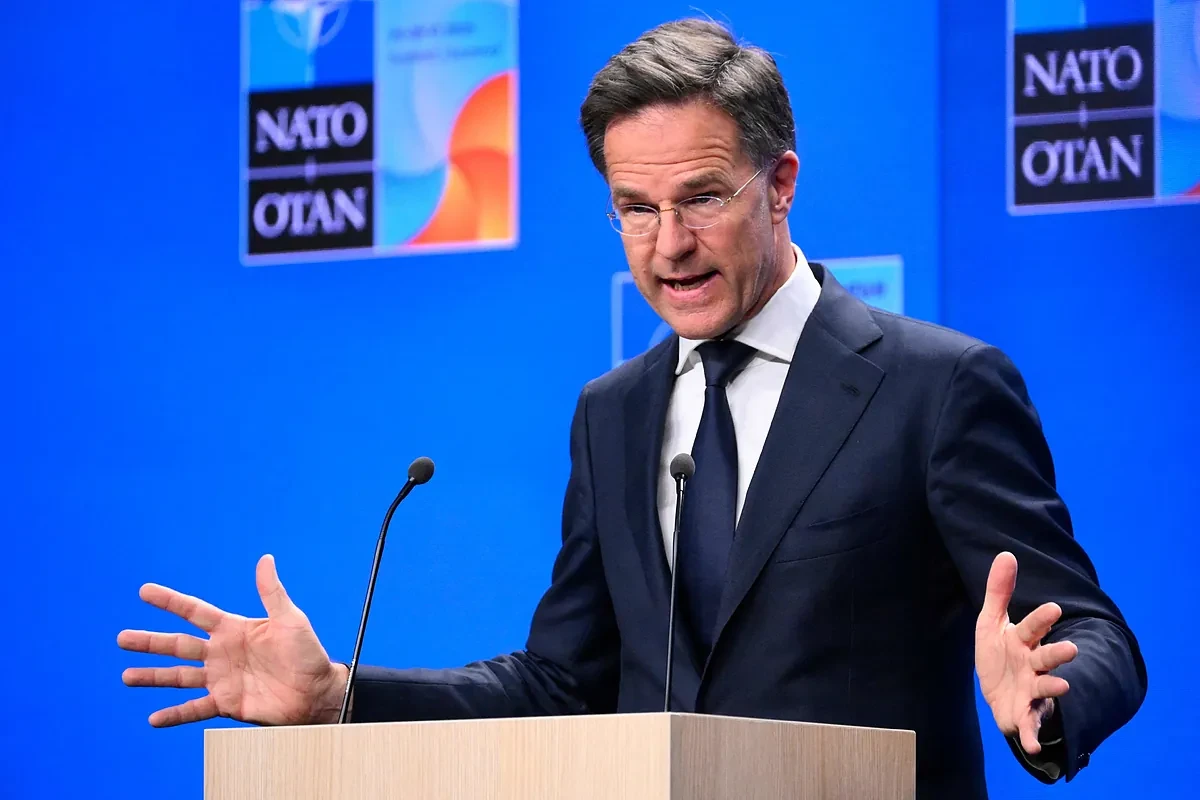Rutte corrige a Sánchez y afirma que deberá que ir más allá del 2,1% en gasto militar: 