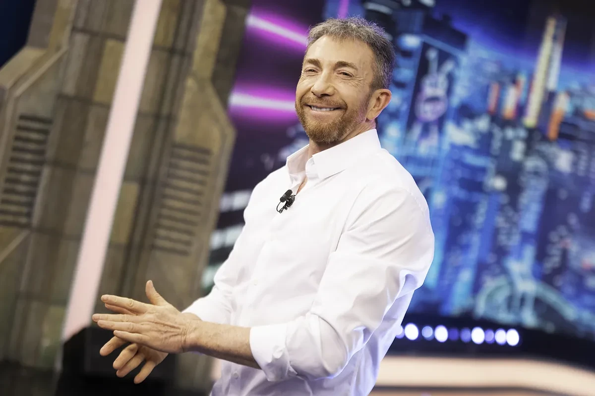 El curioso caso de El Hormiguero incluso de vacaciones: líder y supera a La Revuelta pese a ser una reposición
