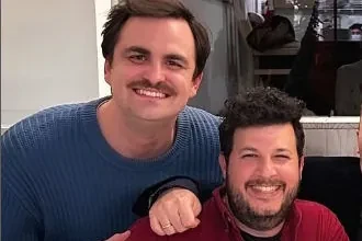 Así será la gran boda de Fede Arias, heredero de los almacenes Arias, con Borja Barrera en la finca familiar