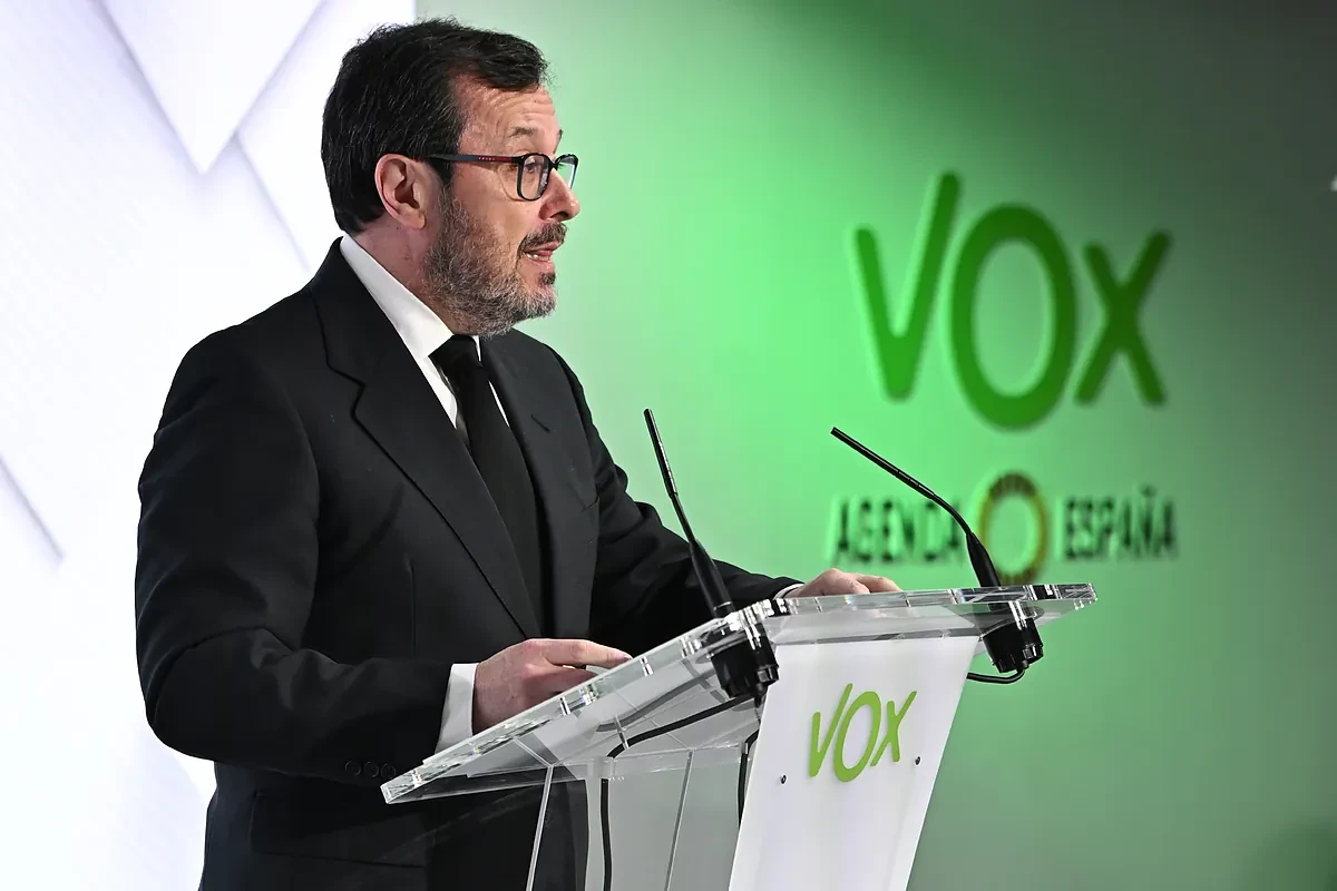 Vox abre la puerta a que los barones del PP no 'pasen por el atril' si dan 