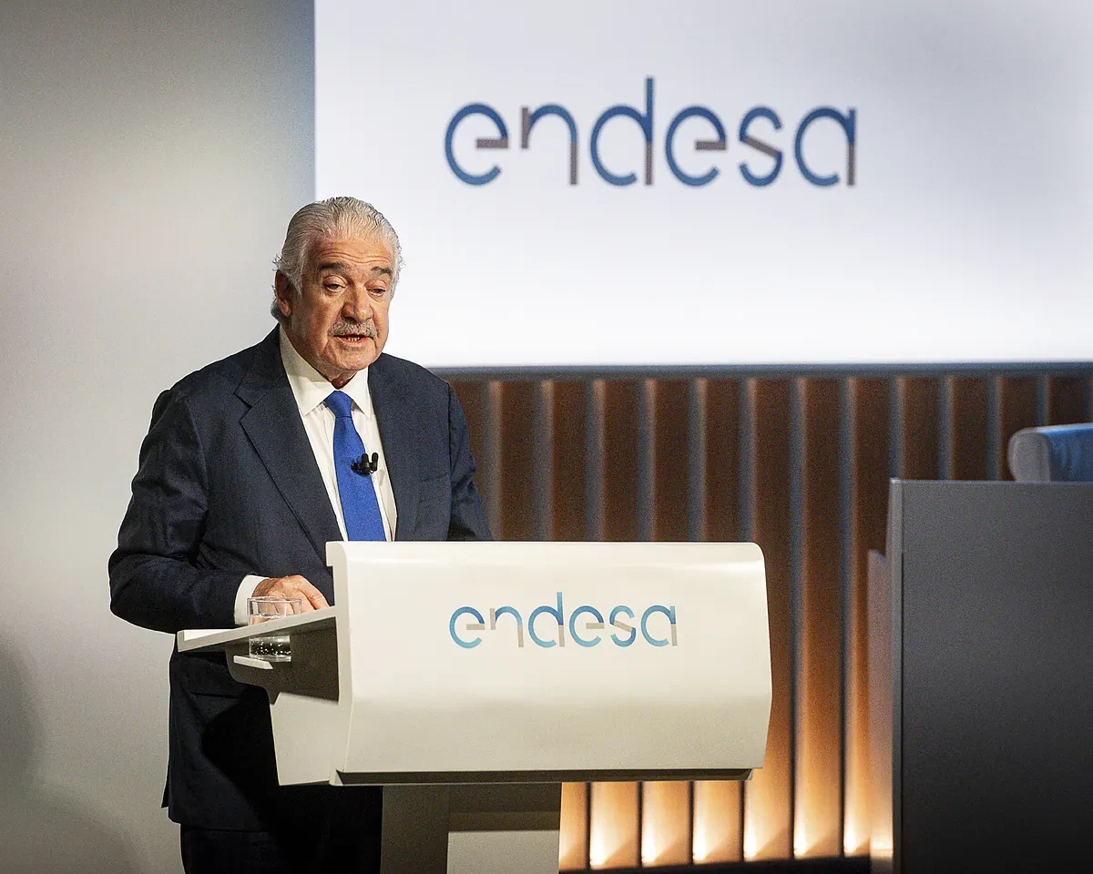 Endesa duplica su beneficio y mete presión al Gobierno para elevar la inversión en redes y bajar impuestos a la nuclear en plena crisis del apagón