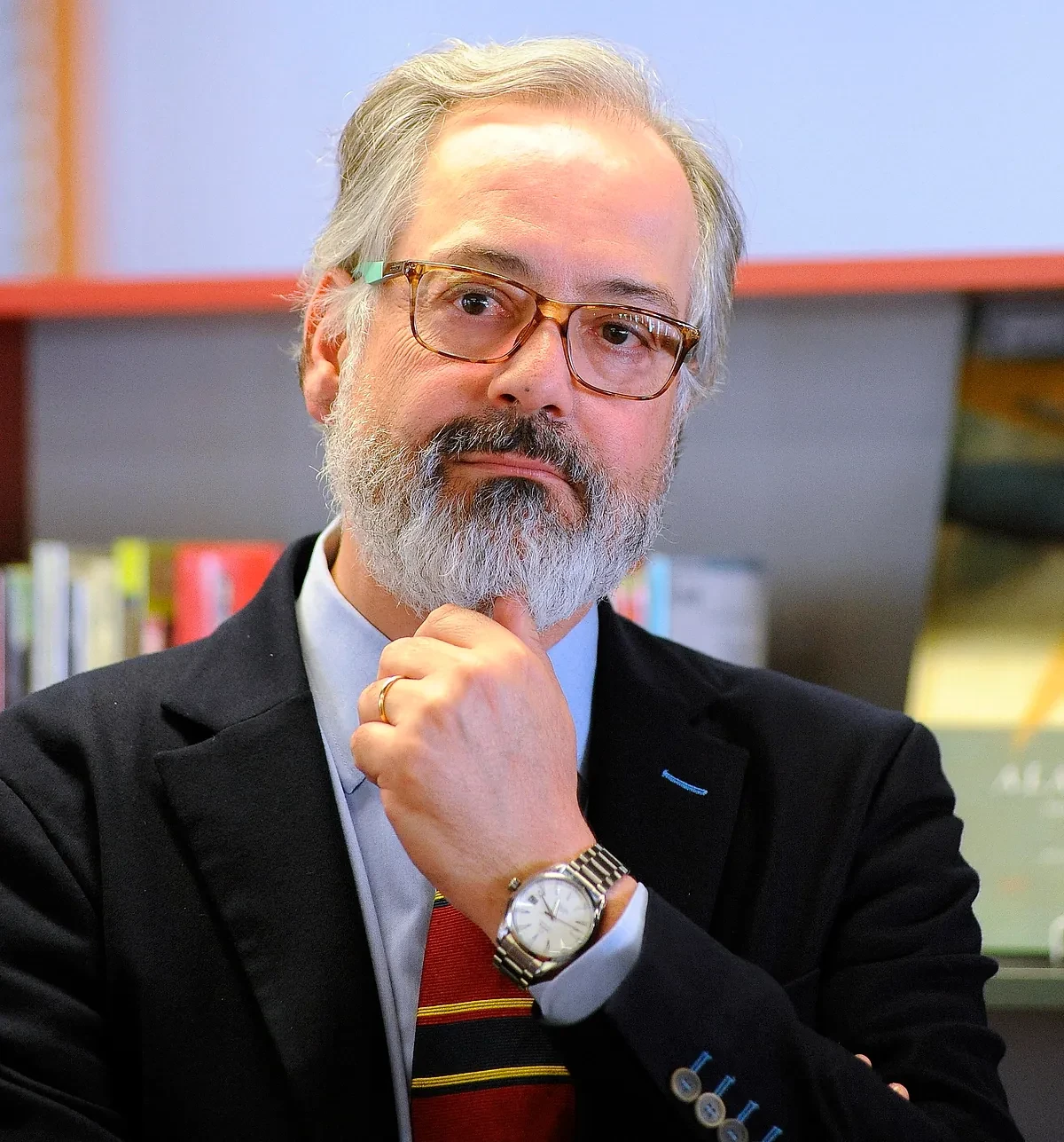 Representar, proteger, negociar, informar, fomentar