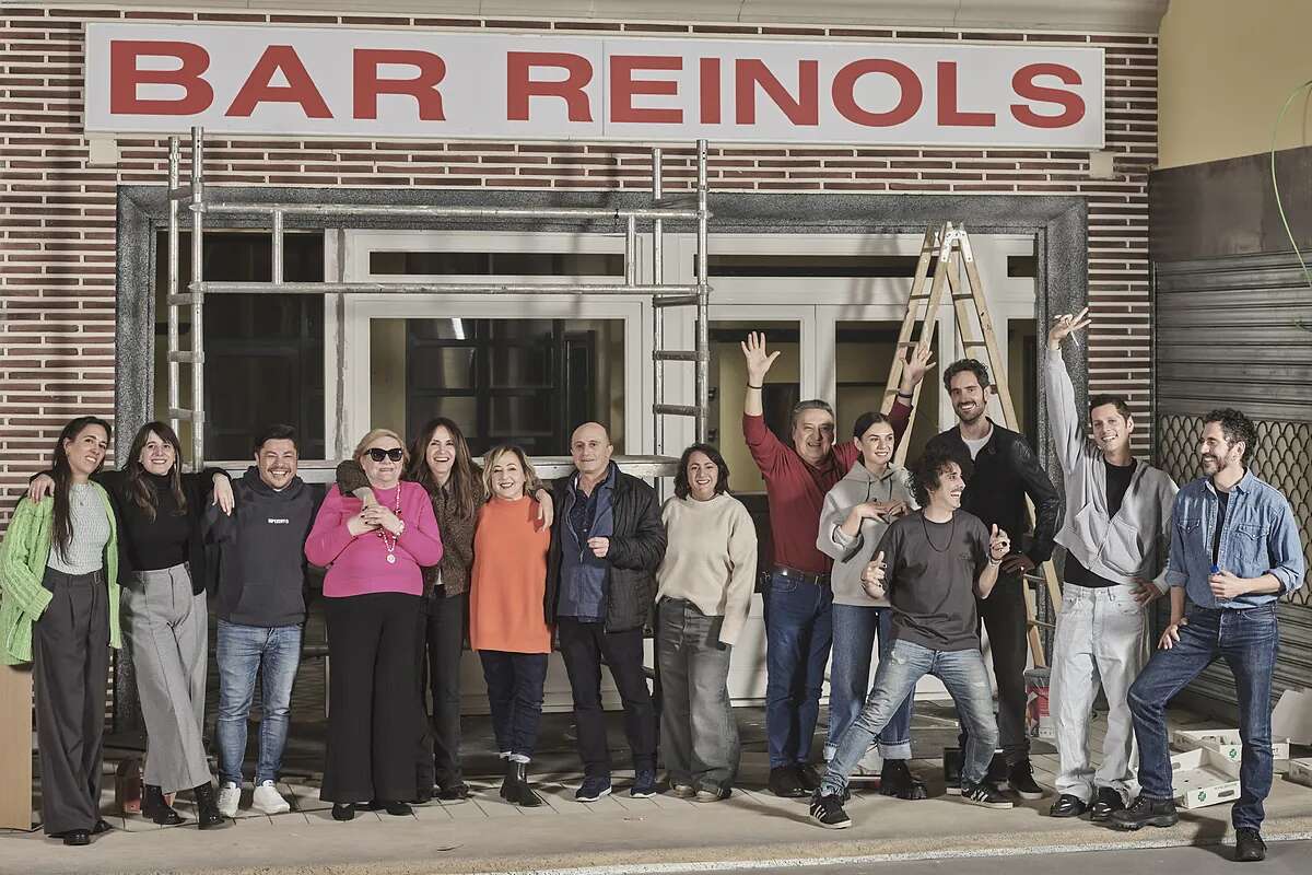 Reabre el bar Reinols: comienza el rodaje de Aída y vuelta