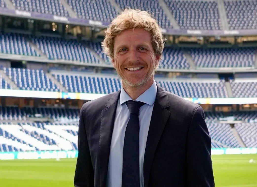 Álvaro de la Lama, la estrella de Real Madrid Tv padre de cuatro hijos y poco 'nocturno': 