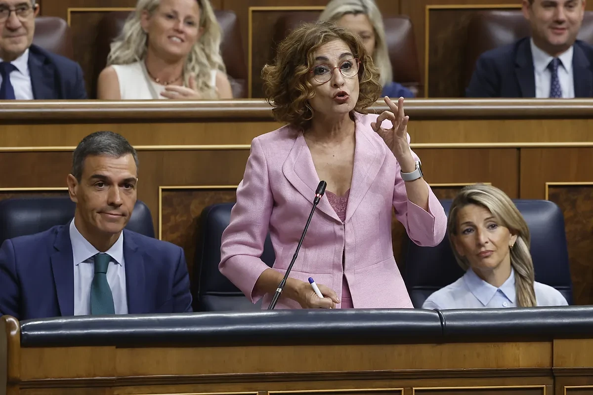 Los ingresos brutos de los hogares crecen un punto menos que en 2024 por la moderación de los salarios y otras rentas