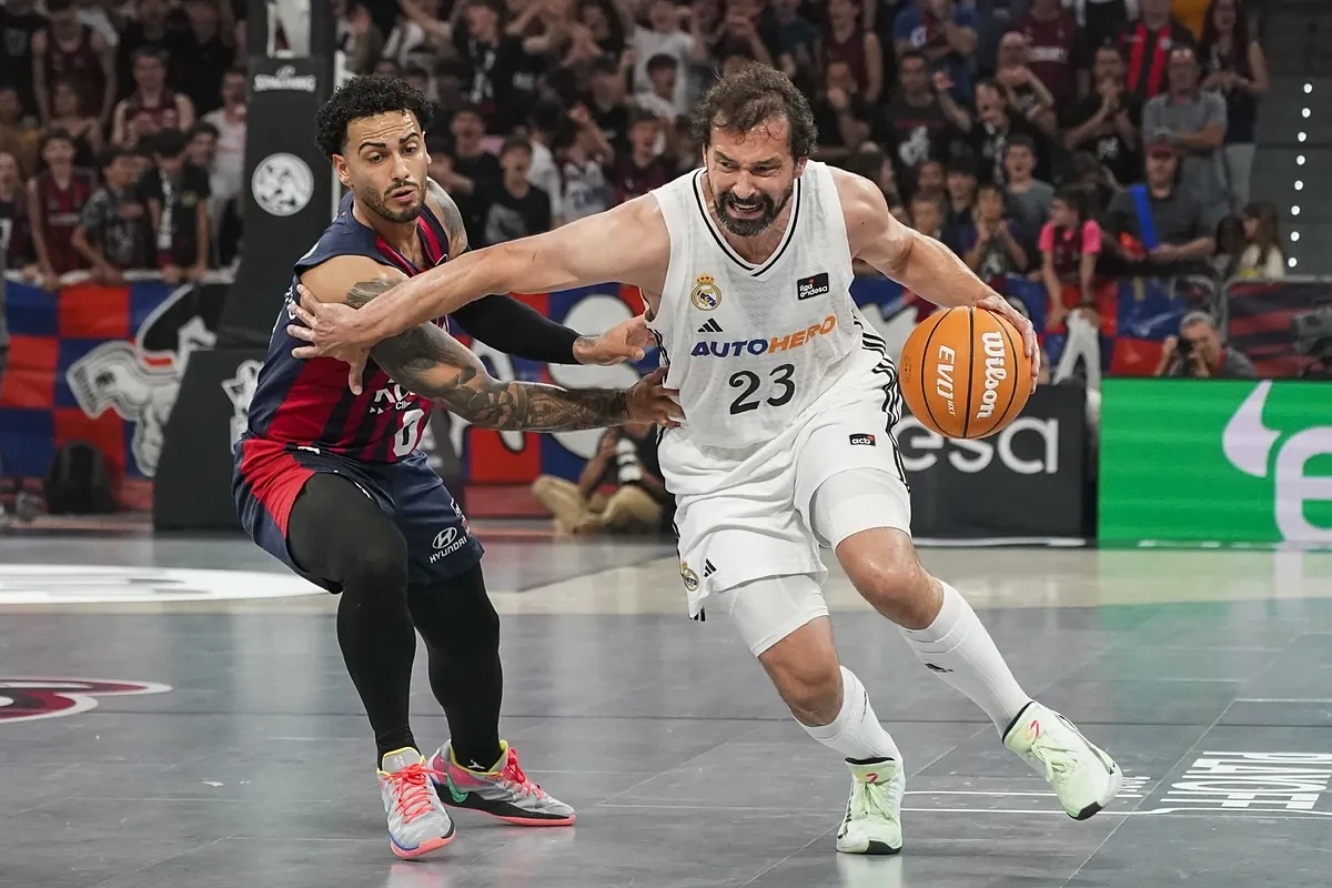 El Real Madrid doma a la fiera Baskonia, completa un brutal ejercicio ofensivo y avanza a semifinales