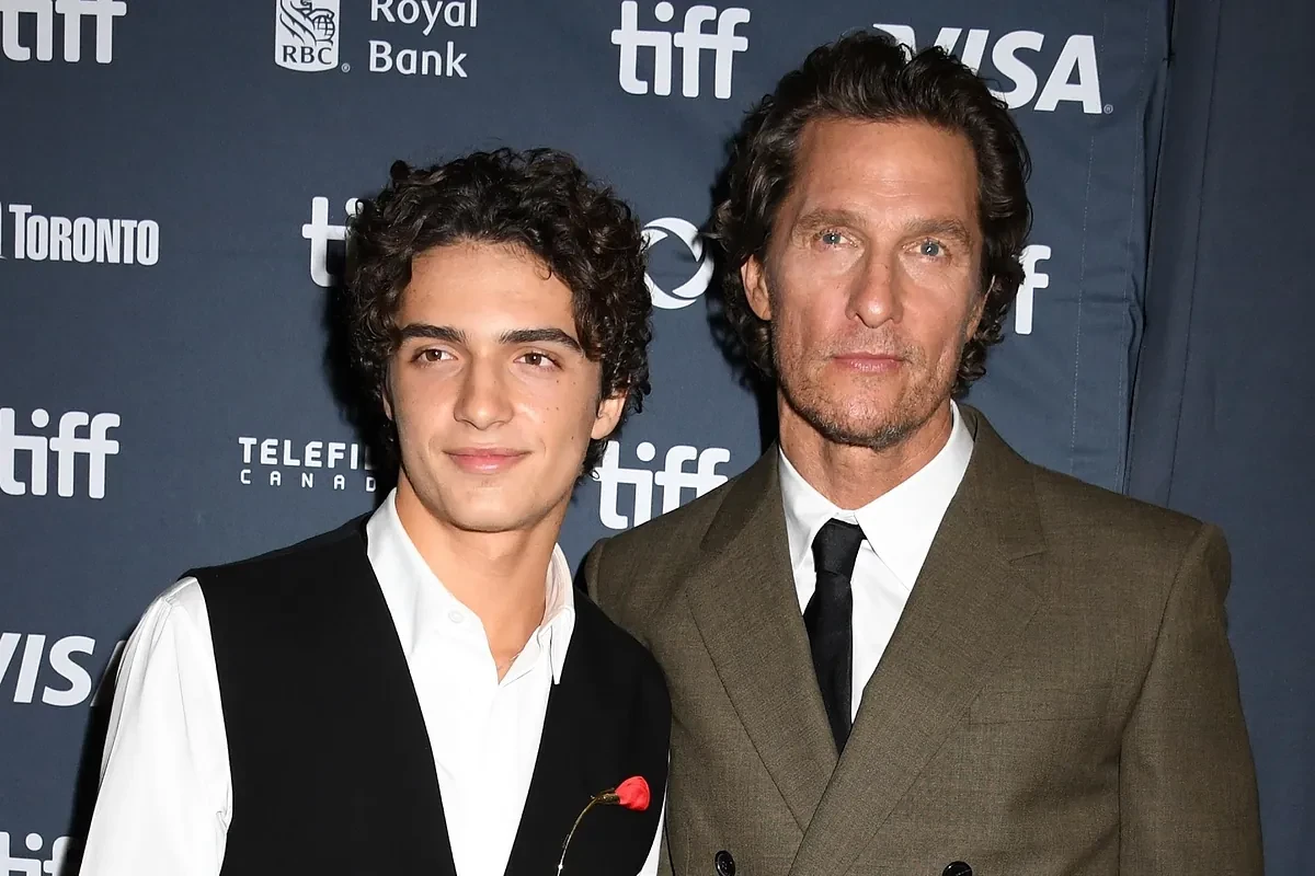 Así es Levi, el hijo mayor de Matthew McConaughey que ha elegido el apellido de su madre para su carrera en el cine