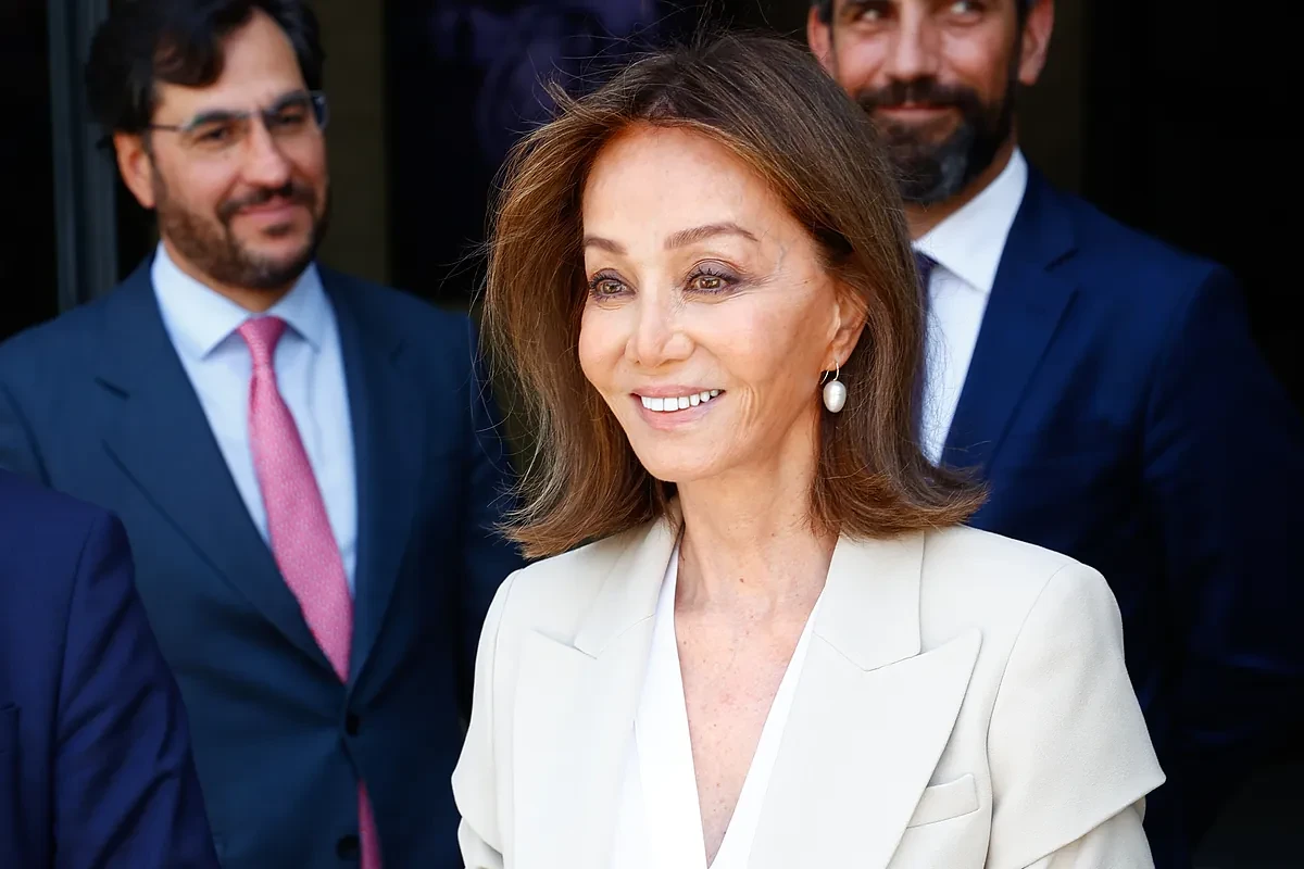 Isabel Preysler publica su primera autobiografía para romper 