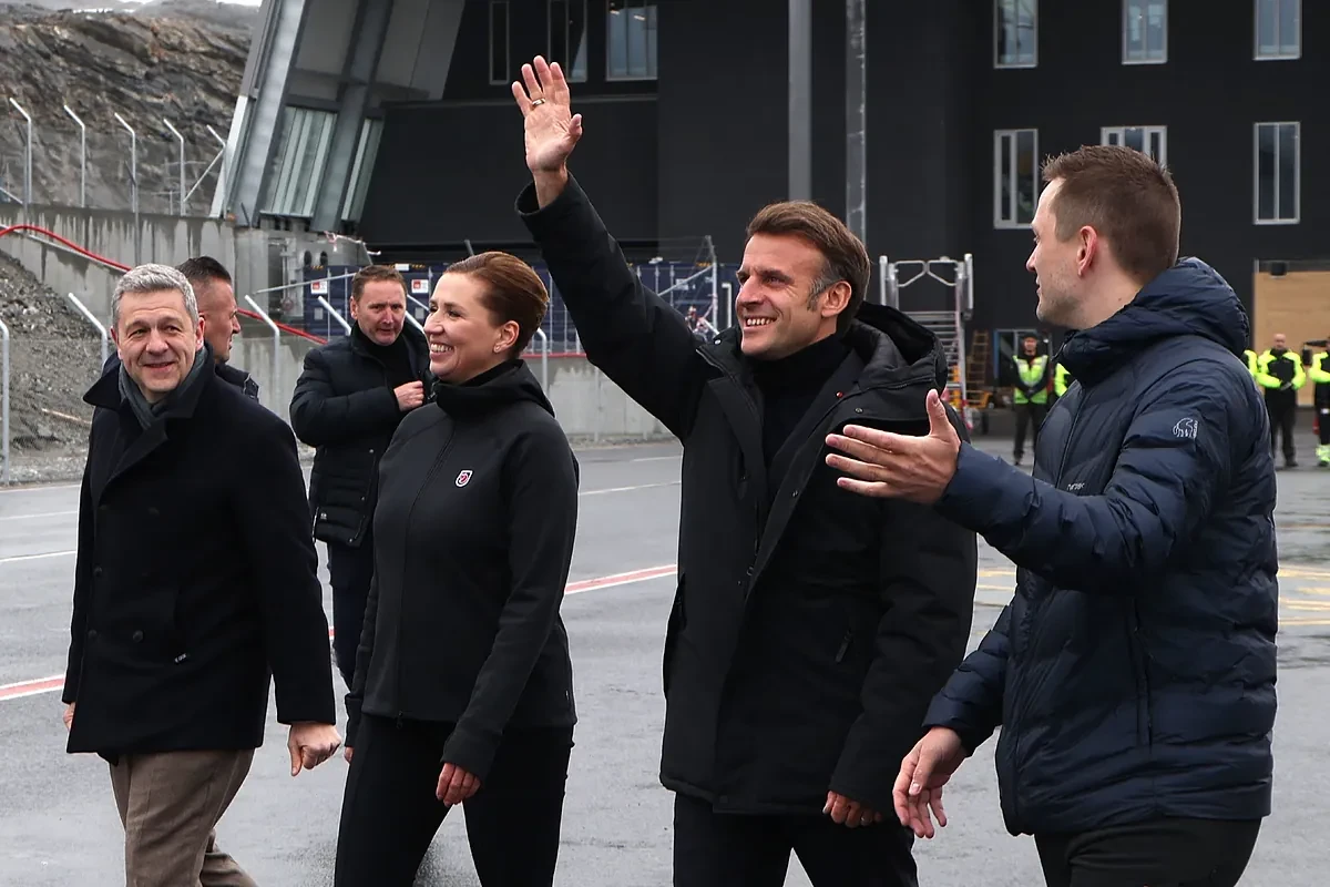 Macron visita Groenlandia para mostrar 