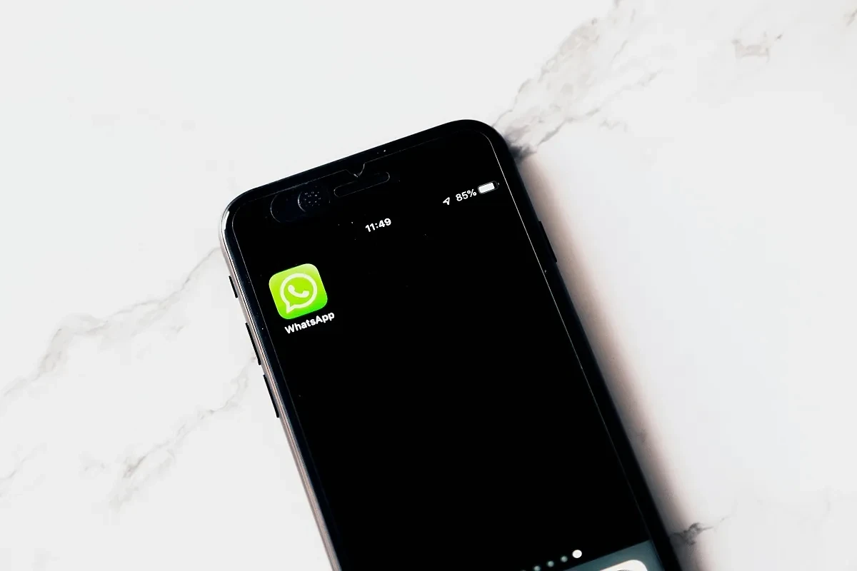 ¿Estoy obligado a estar en un grupo de WhatsApp del trabajo? A tu jefe le interesa esto
