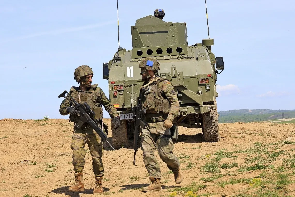 Lo que falla en la Defensa española: esfuerzos descoordinados, falta de personal y menos exportación