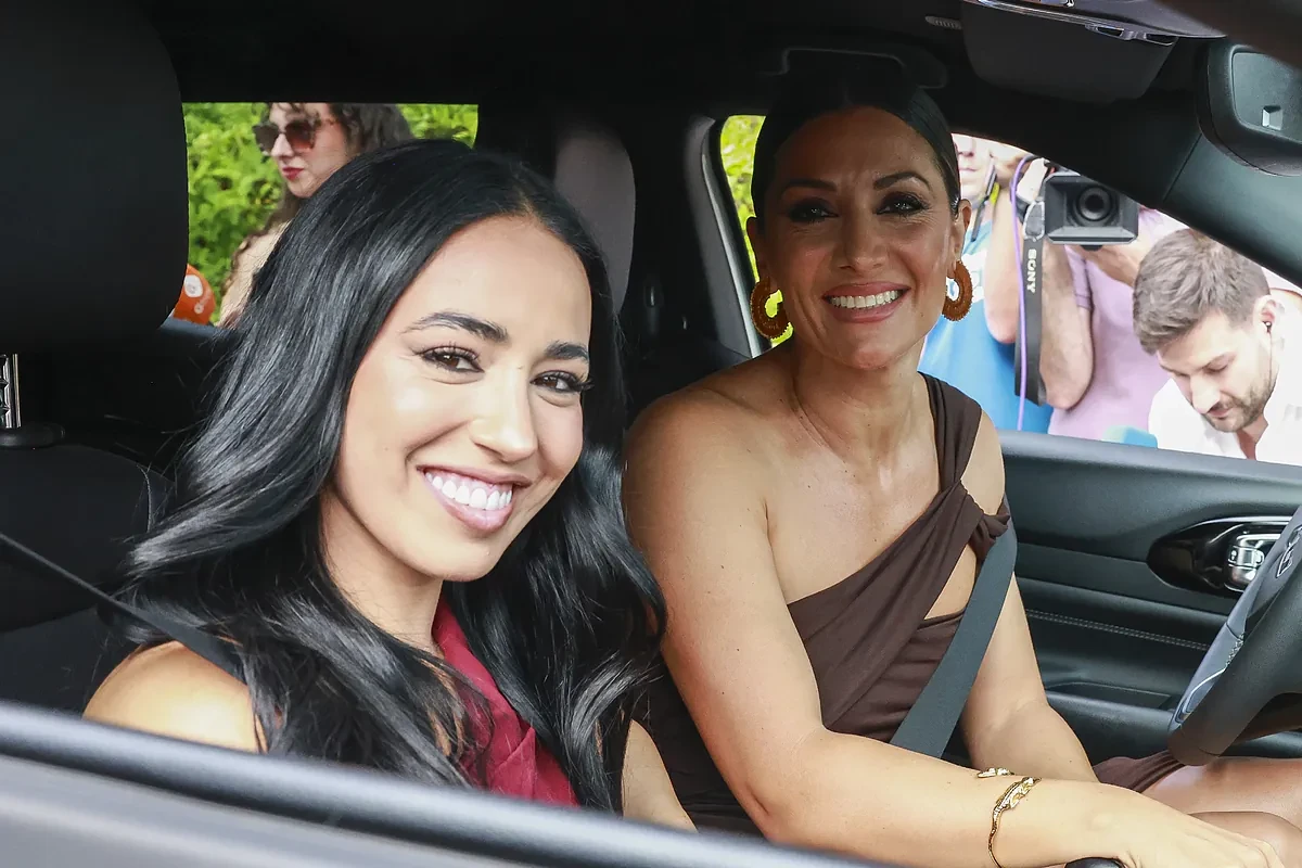 Nagore Robles presume de novia, la tiktoker Carla Flila, en redes: así es su bonita historia de amor