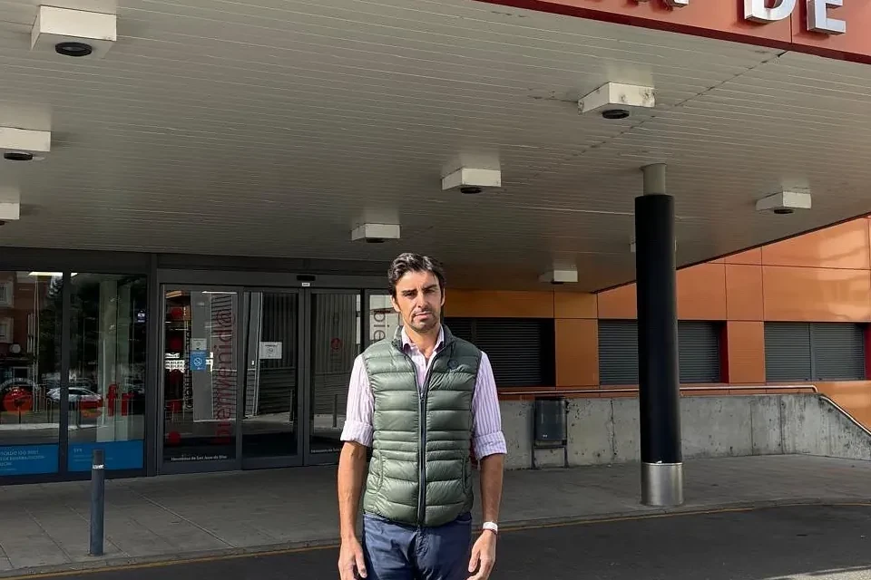 Miguel Ángel Perera recibe el alta hospitalaria tras una operación de columna que le obliga a un reposo de tres meses