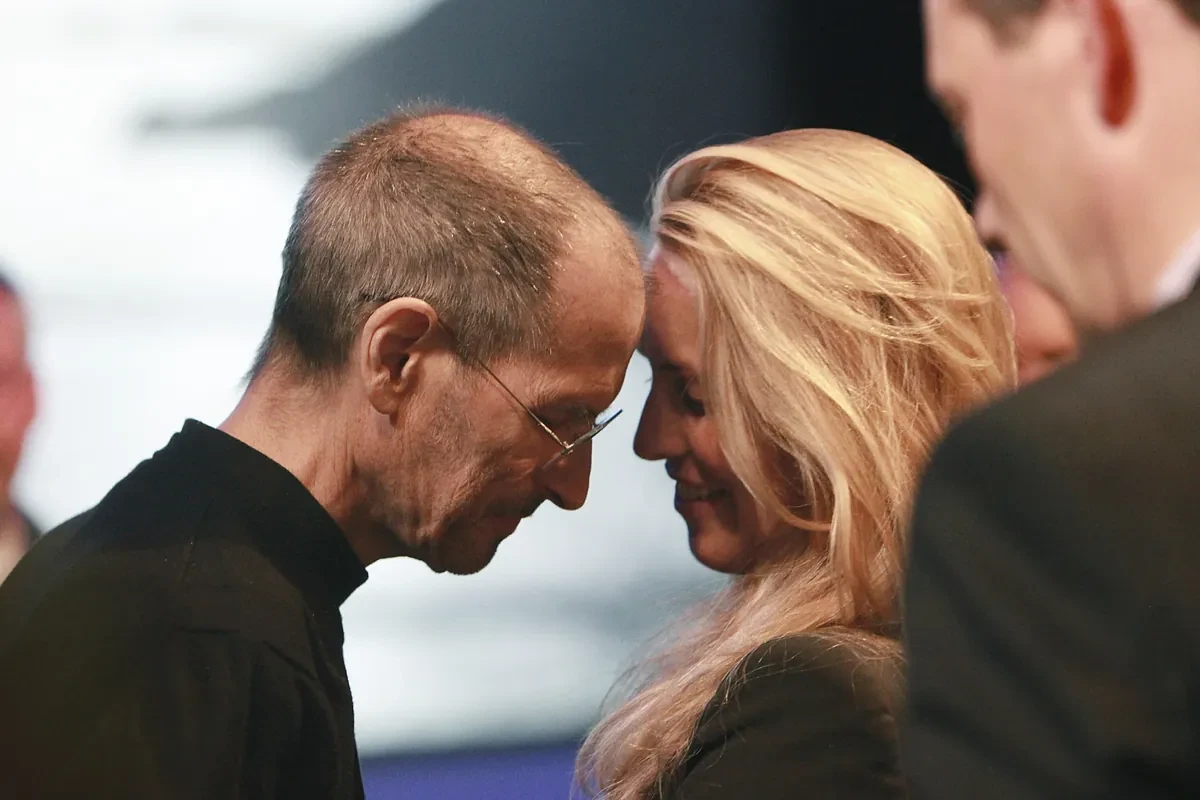 Laurene Powell, viuda Steve Jobs: así vive hoy la milmillonaria y ambiciosa empresaria