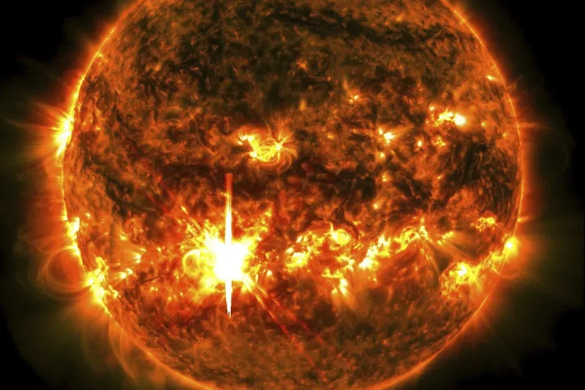 La NASA advierte de que enormes erupciones solares pueden provocar apagones, fallos en radios y auroras boreales en la Tierra