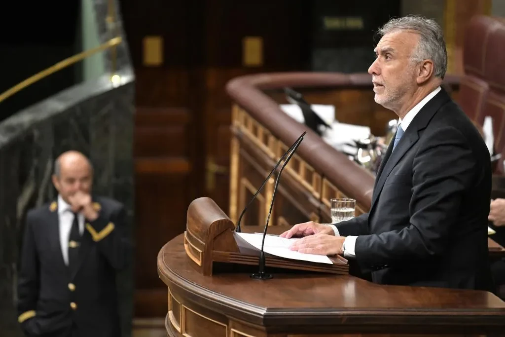 El Congreso convalidará el decreto del reparto de menores migrantes con el voto en contra del PP por los 