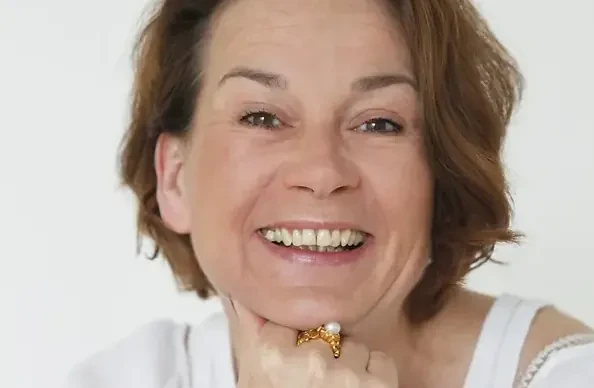 Investigan el asesinato a tiros de la escritora de bestsellers alemana Alexandra Fröhlich