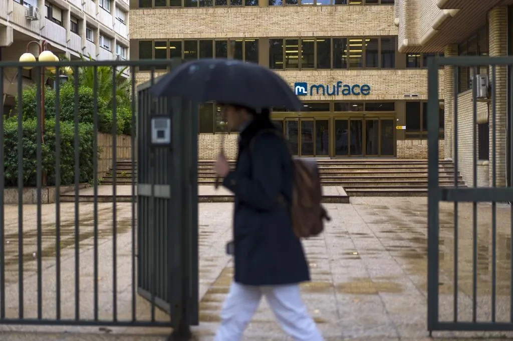 Sigue la polémica con Muface: nuevas denuncias por el recorte de cuadros médicos y hospitales