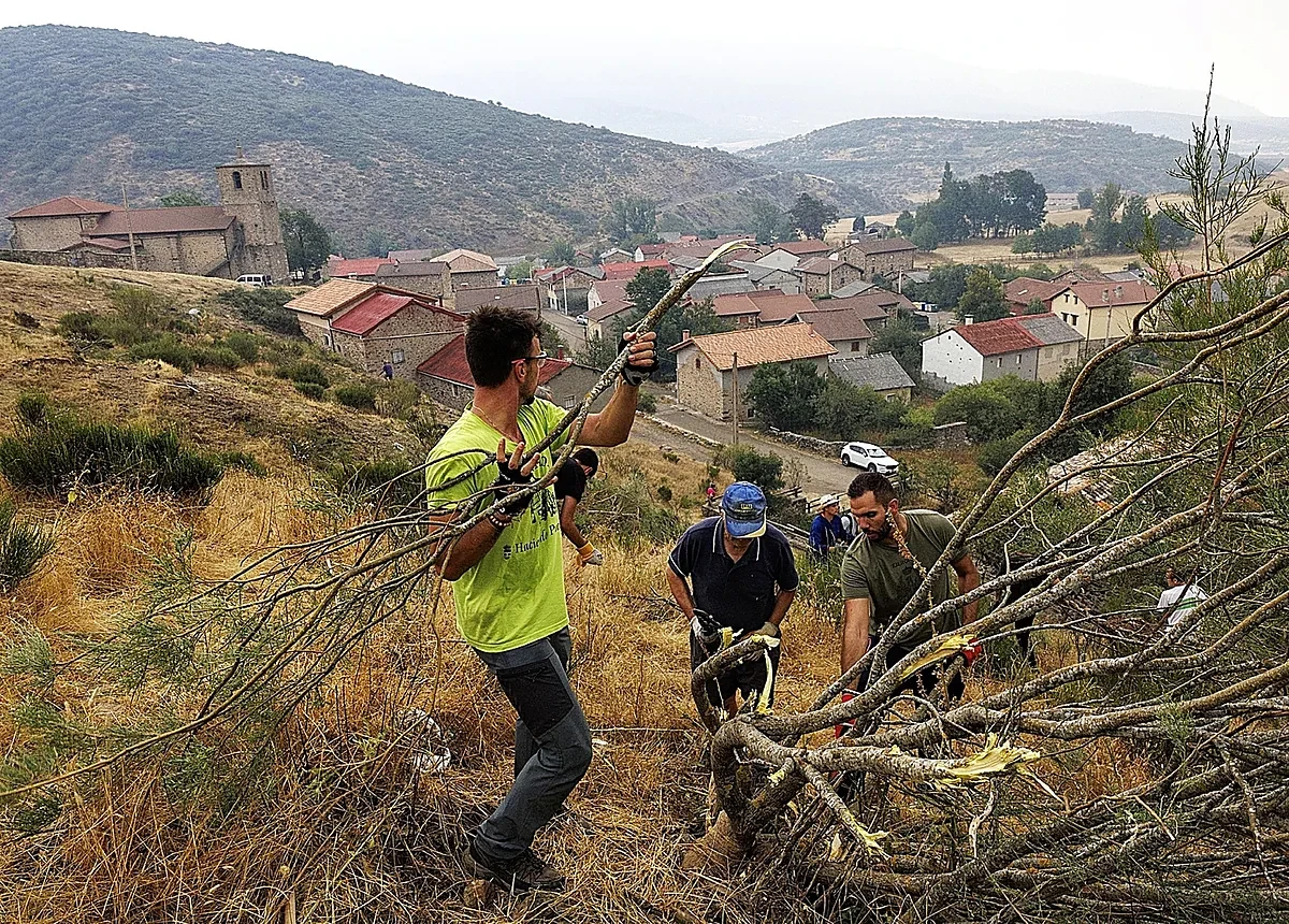 Salvados por la insumisión, las cuatro desobediencias que protegieron cientos de pueblos: 