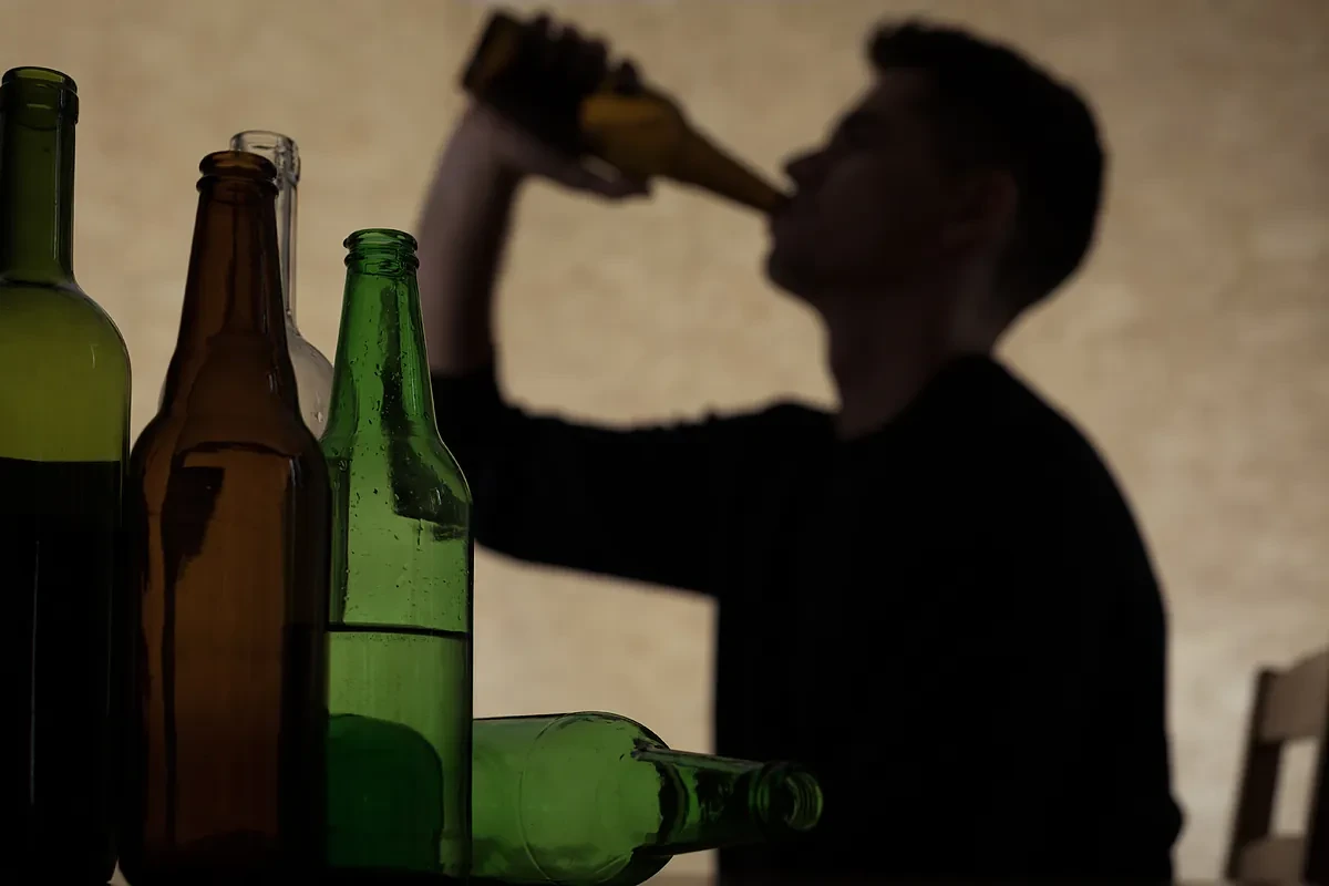 Descubren las neuronas responsables del consumo excesivo de alcohol: 