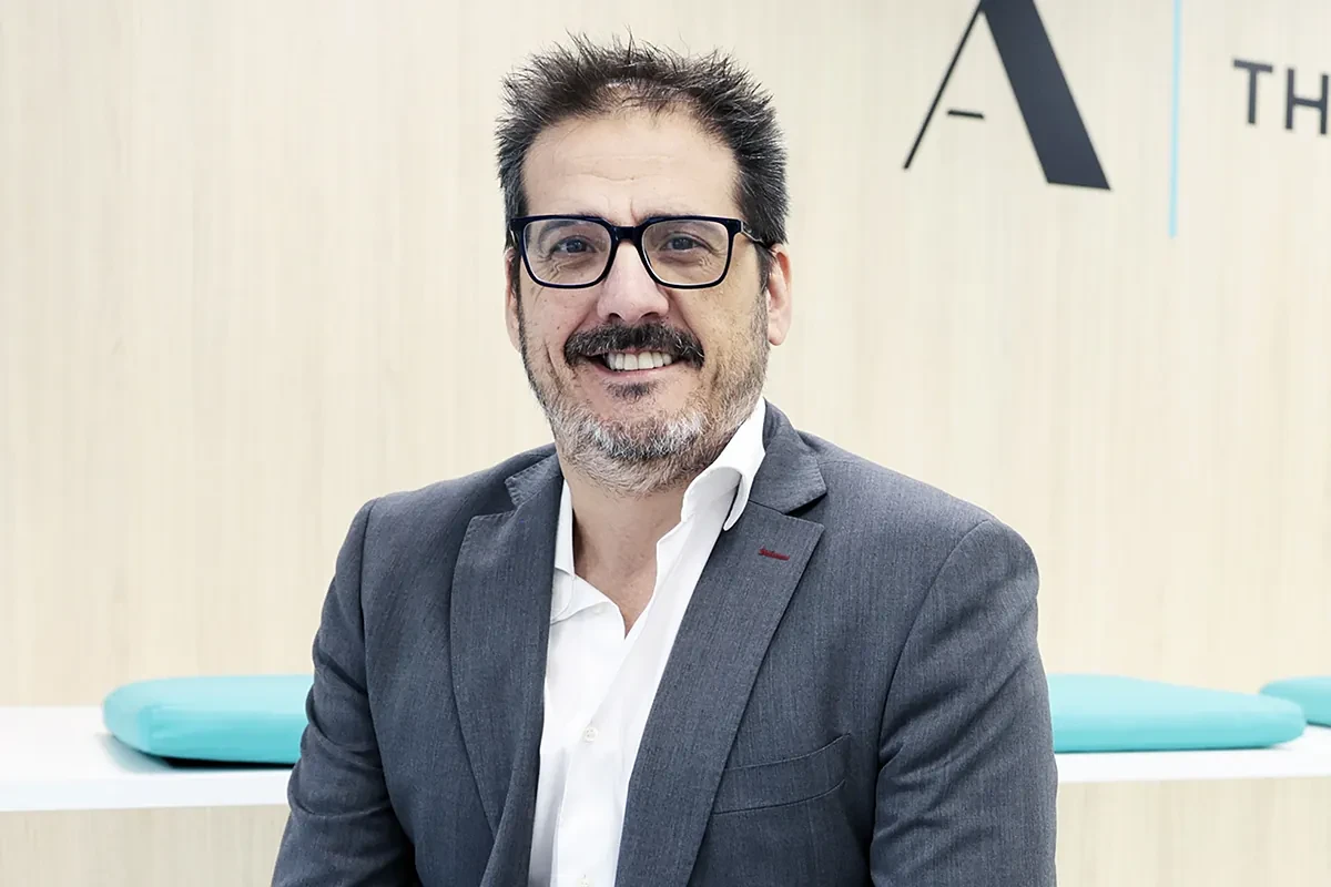 Adecco planta cara a la crisis de talento y lanza un plan para paliar el impacto económico y laboral de la 'muerte empresarial' en España