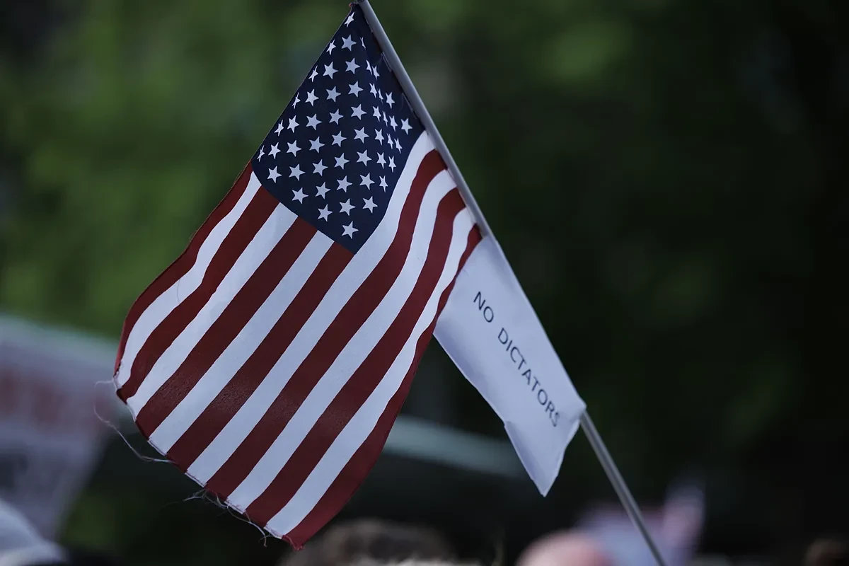 Japón insta a sus universidades a aceptar estudiantes de campus de EEUU que vuelven a manifestarse contra Trump