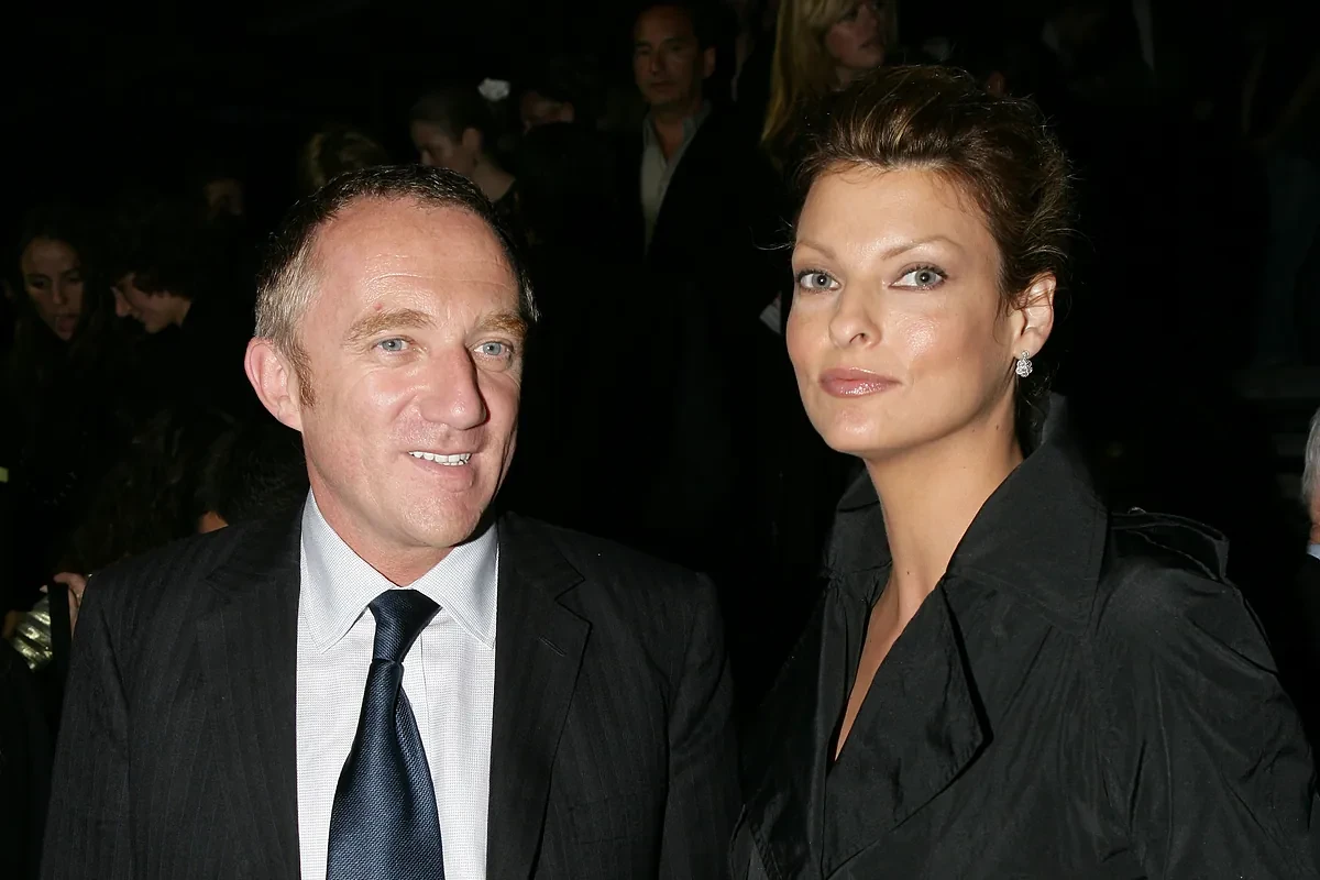 Hoy posan sonrientes junto a su hijo, pero hace años pelearon en los tribunales: la historia de Linda Evangelista y François-Henri Pinault, marido de Salma Hayek