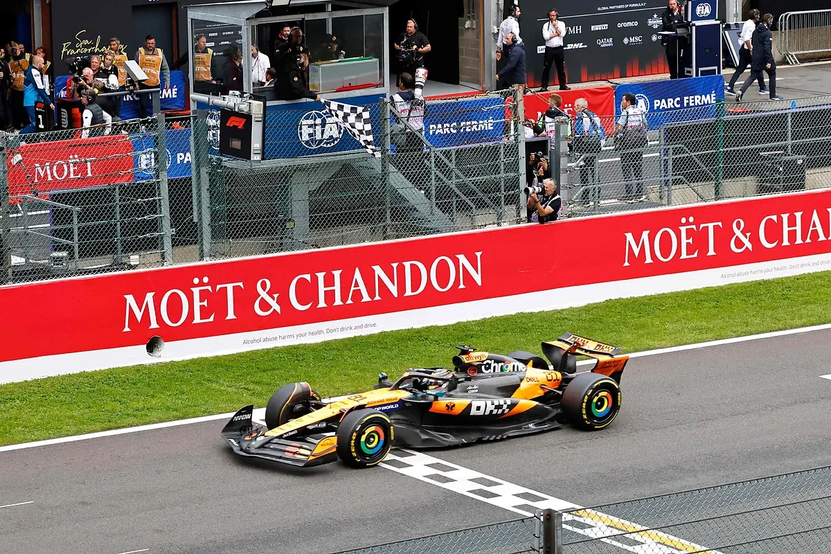 Piastri exhibe maneras de campeón tras una eterna espera en Spa
