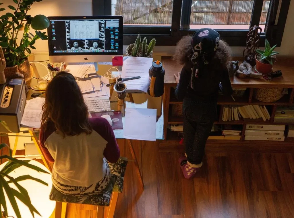 El Supremo avala que las empresas no tengan que facilitar sillas ergonómicas a todos sus teletrabajadores