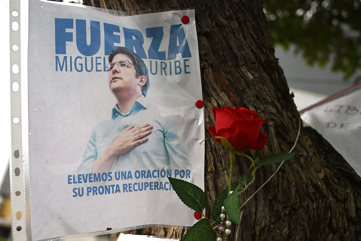 Detienen a una mujer sospechosa de estar implicada en el atentado contra el candidato presidencial de Colombia Miguel Uribe
