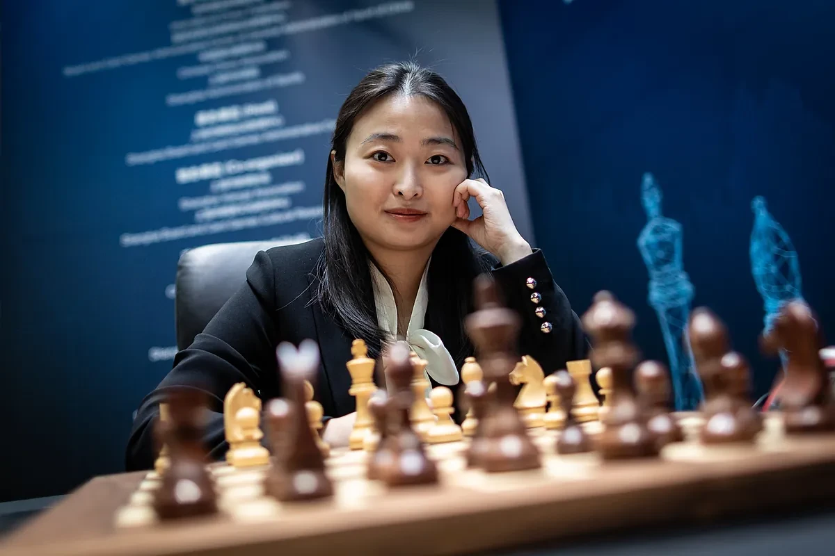 Ju Wenjun, impasible y despiadada, gana su quinto Mundial de ajedrez y se equipara a las grandes de la historia