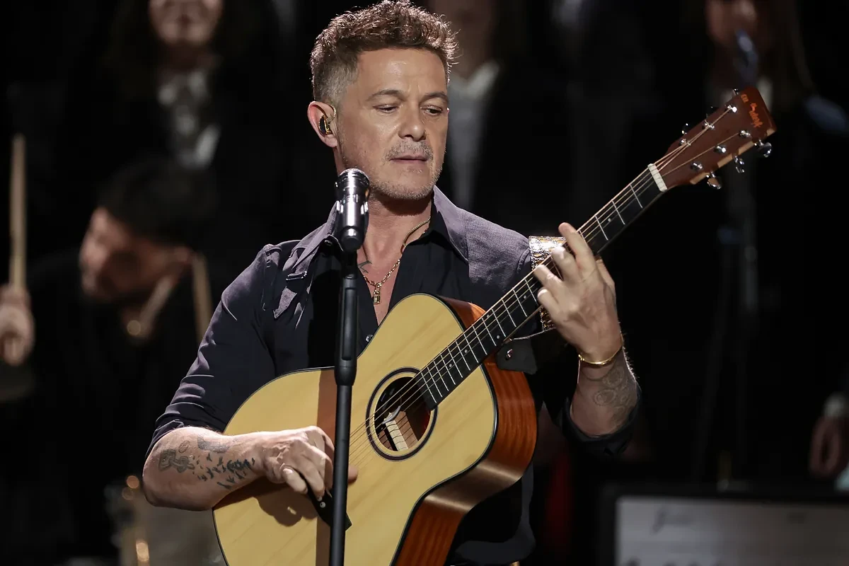 Alejandro Sanz desvela la petición que le hizo Antonio Flores antes de morir: 