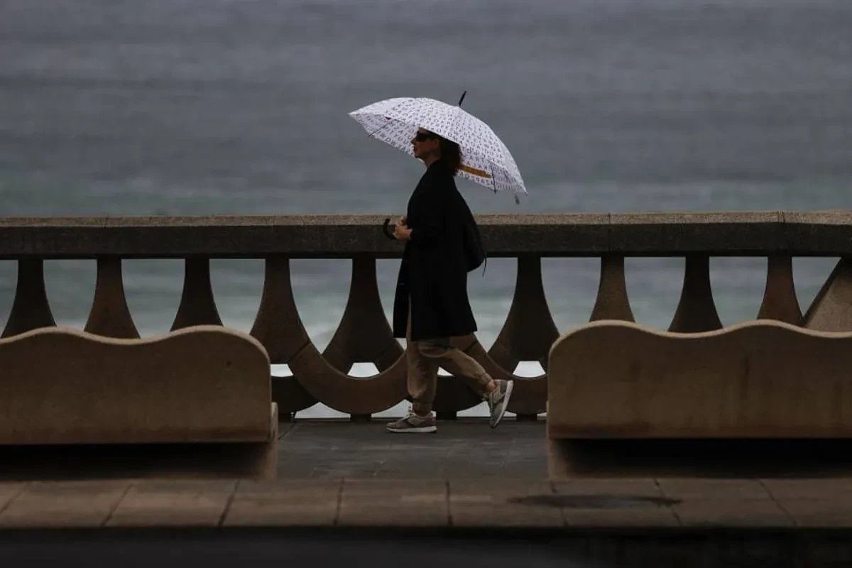 La Aemet anuncia la llegada de la borrasca 'Benjamin': lluvias, olas de siete metros y vientos de más de 100 km/h