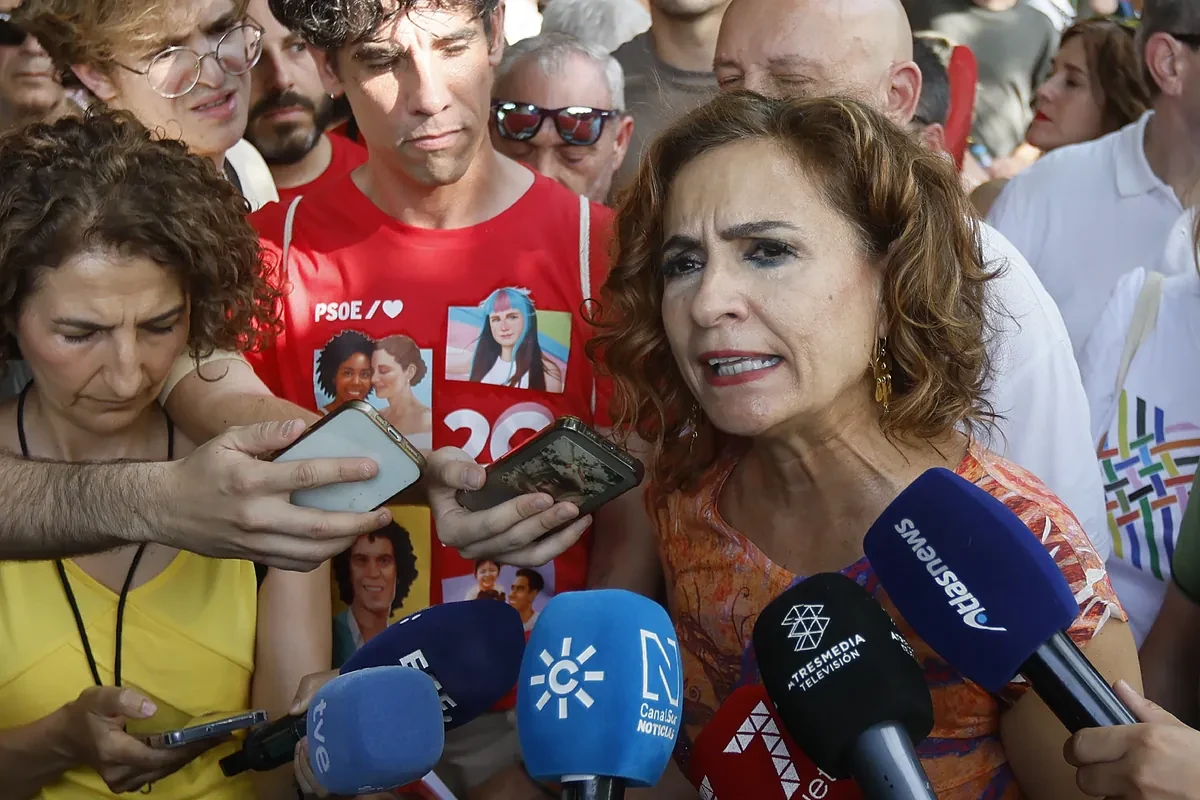 María Jesús Montero pide a Cerdán que colabore con la Justicia en su declaración ante el Supremo