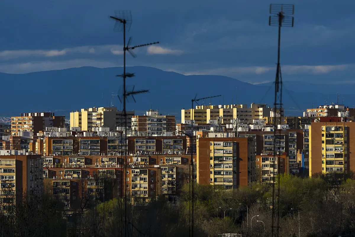 Se vende vivienda con inquilino dentro: una fórmula más barata (¿y arriesgada?) que crece entre los propietarios para aprovechar los precios récord