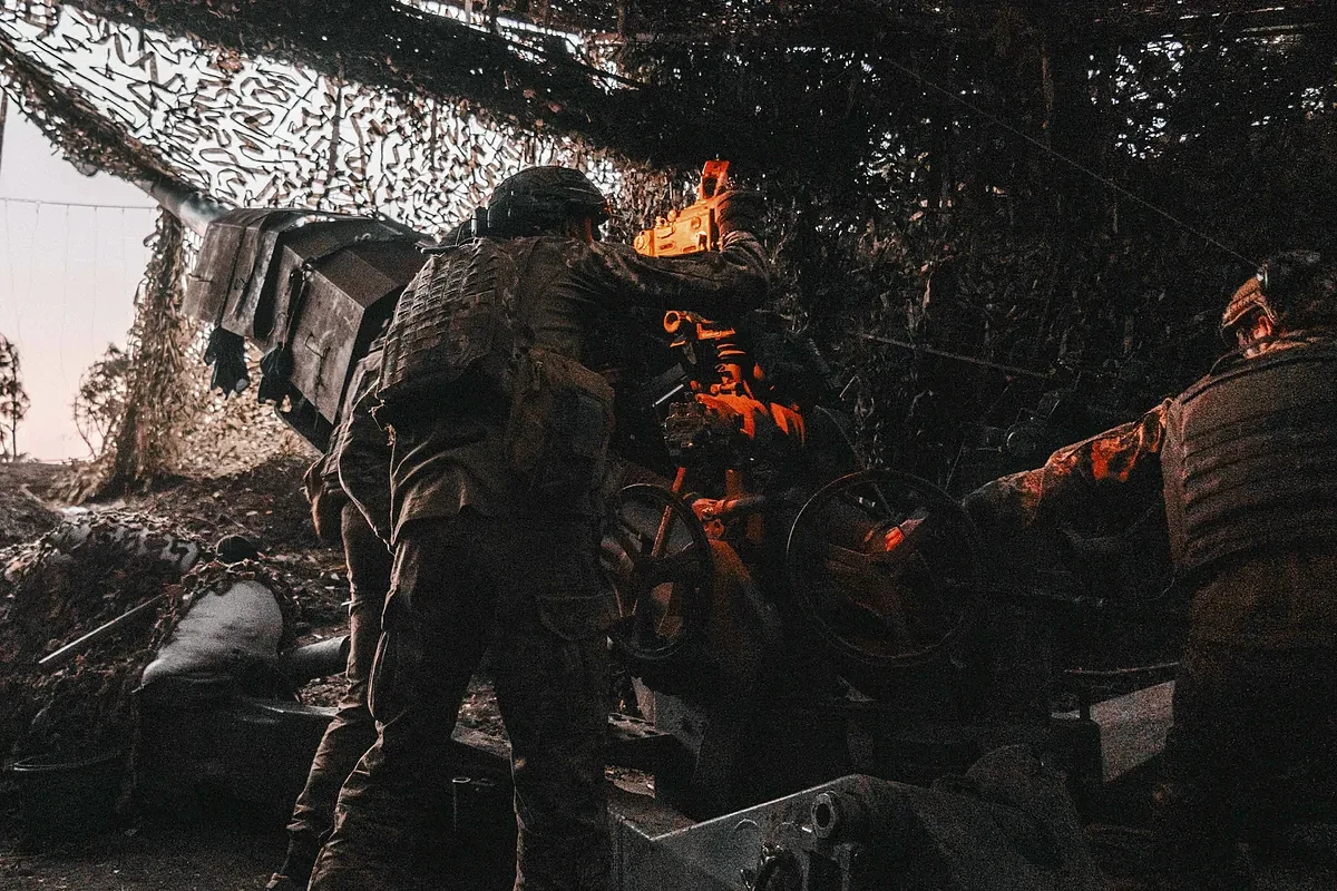 Visita frenética al 'trueno' del Donbás, el cañón de EEUU que frena a los rusos en Ucrania