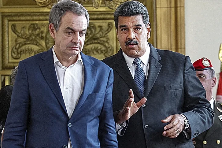 Zapatero 'regresa' a Venezuela un año después del megafraude electoral con la 'carta' de los presos políticos