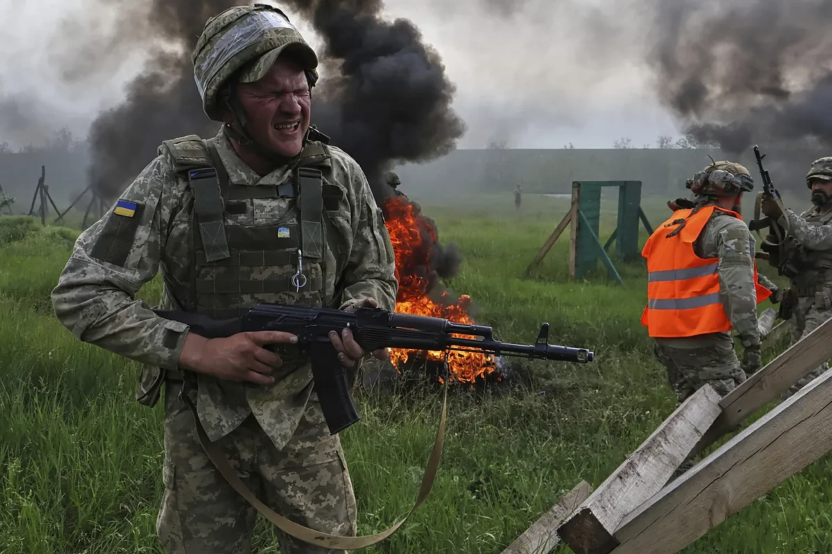 Guerra Ucrania - Rusia, últimas noticias | Zelenski ordena aumentar la producción militar para responder 